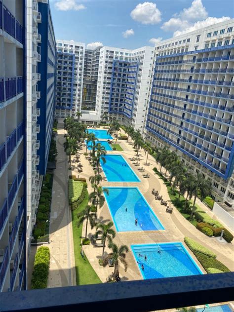 sea residences mall of asia.